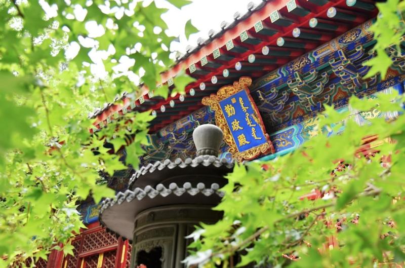 Qinzheng Hall in Fragrant Hills Park