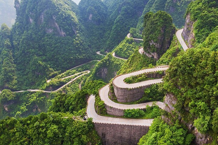 Attractions near Golden Whip Creek - Tianmen Mountain