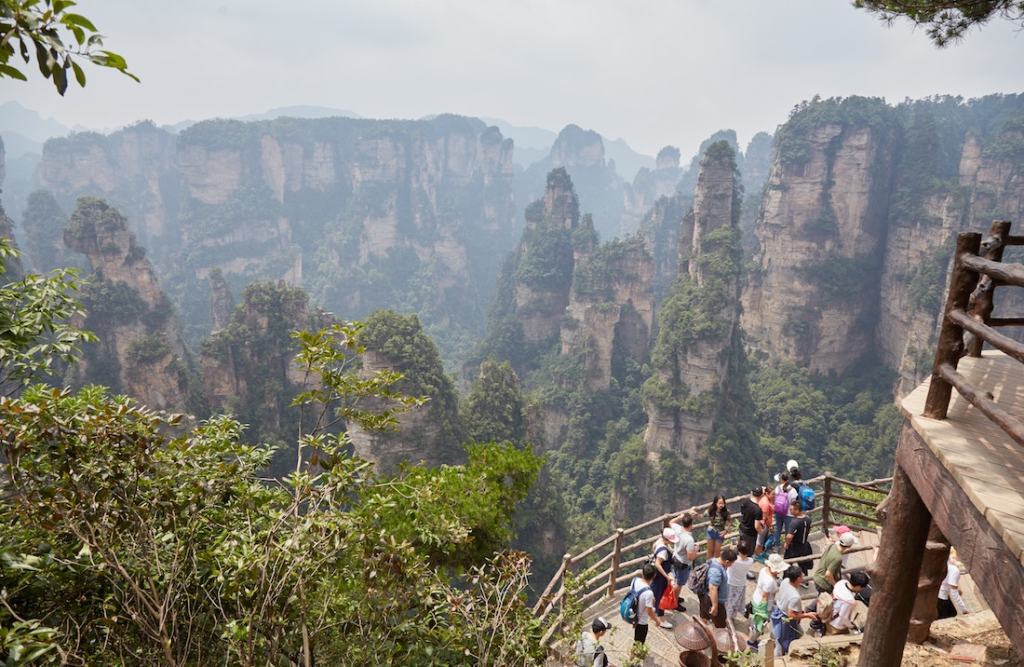 Can you hike in Zhangjiajie National Forest Park?