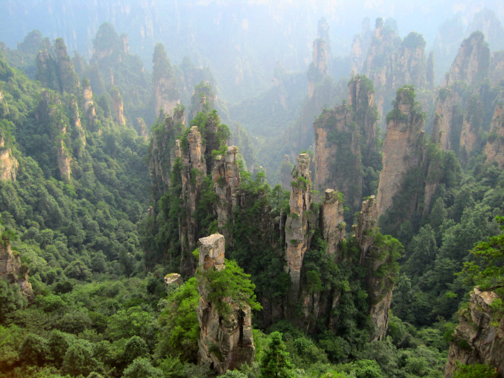 Can you hike Zhangjiajie National Forest Park?