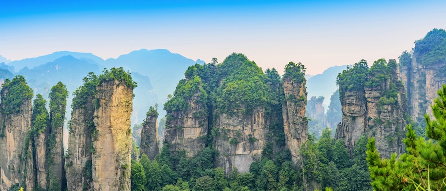 How do I go to Zhangjiajie from Kuala Lumpur?