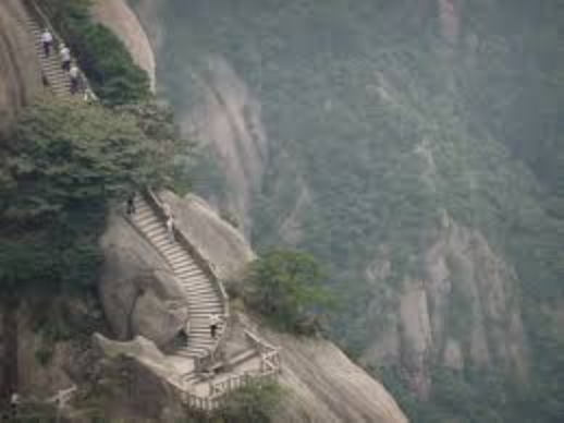 How long does it take to climb Yellow Mountain, China?