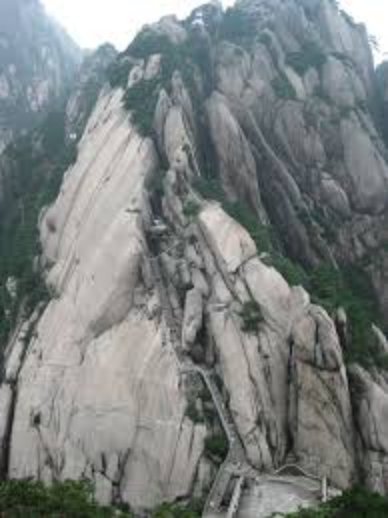 How many steps are there in Huangshan mountain?