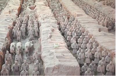 How many terra-cotta soldiers and horses where found in pit one?