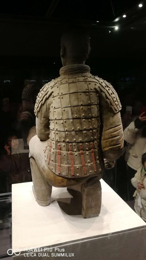 How much did a terracotta warrior weigh?