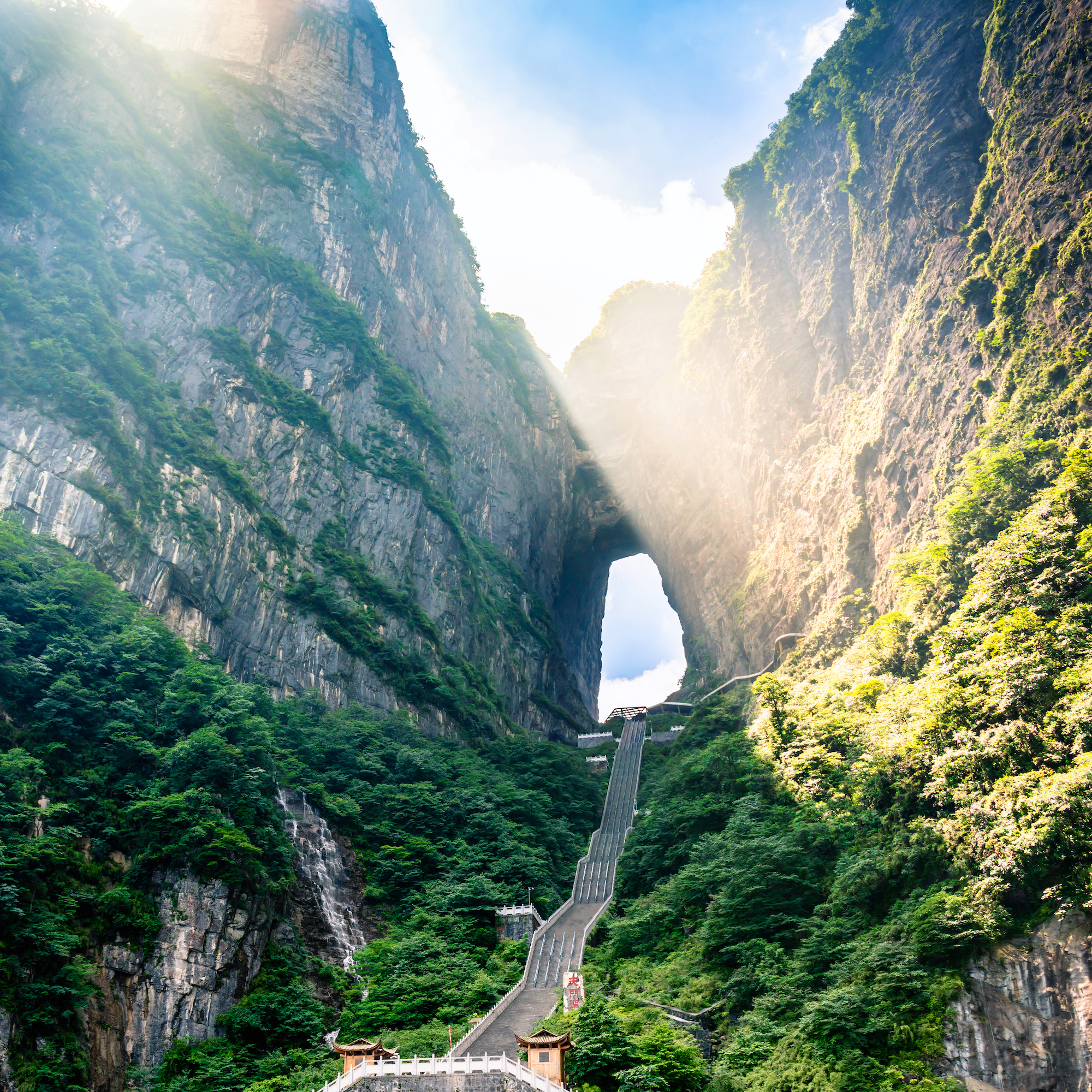 How tall are the stairs at Tianmen Mountain?