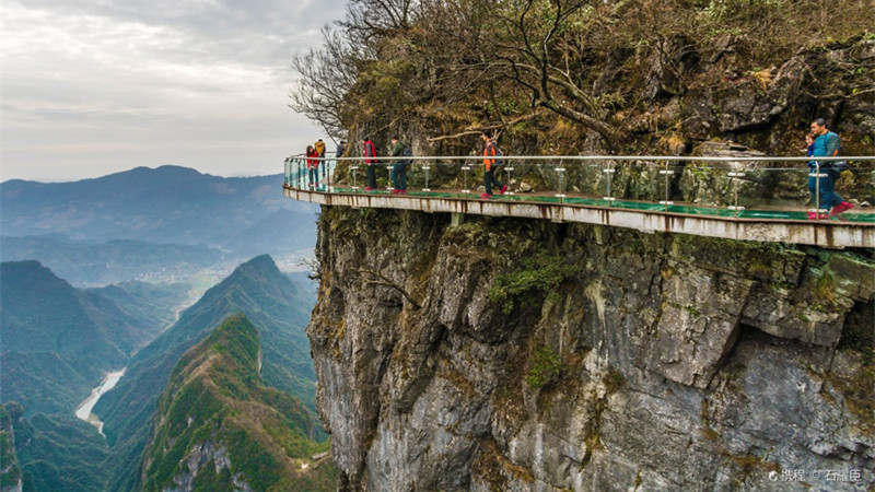 Tianmen Mountain Glass Plank Road