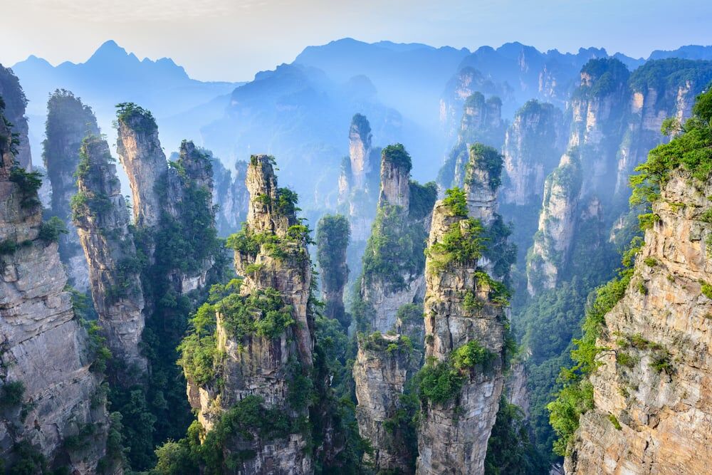 What are the rock formations in Zhangjiajie?