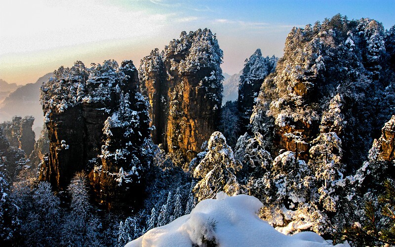 What is the weather like in Zhangjiajie in winter?