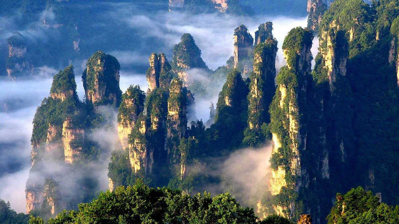 Yuanjiajie Five Women Paying Homage to the Marshal scenic spot